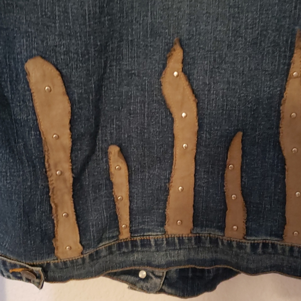 Jean Jacket - Picture 5 of 8